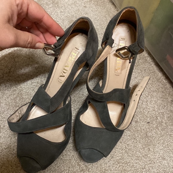 Suede grey parade heels - Picture 5 of 5